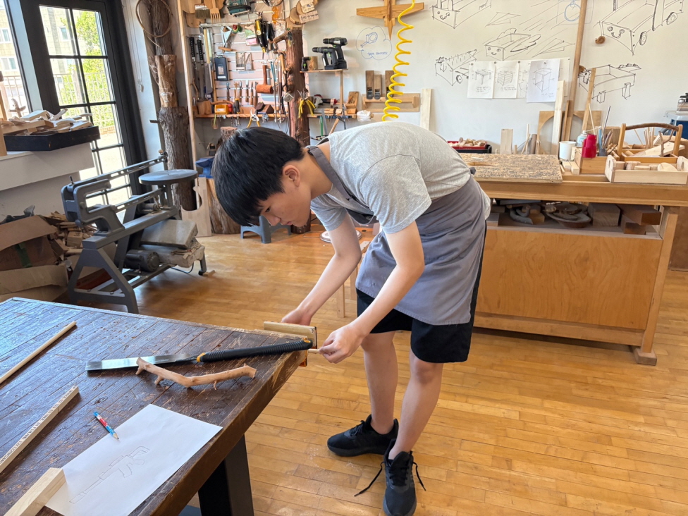 250725 중고등부 목공수업 (7).jpg