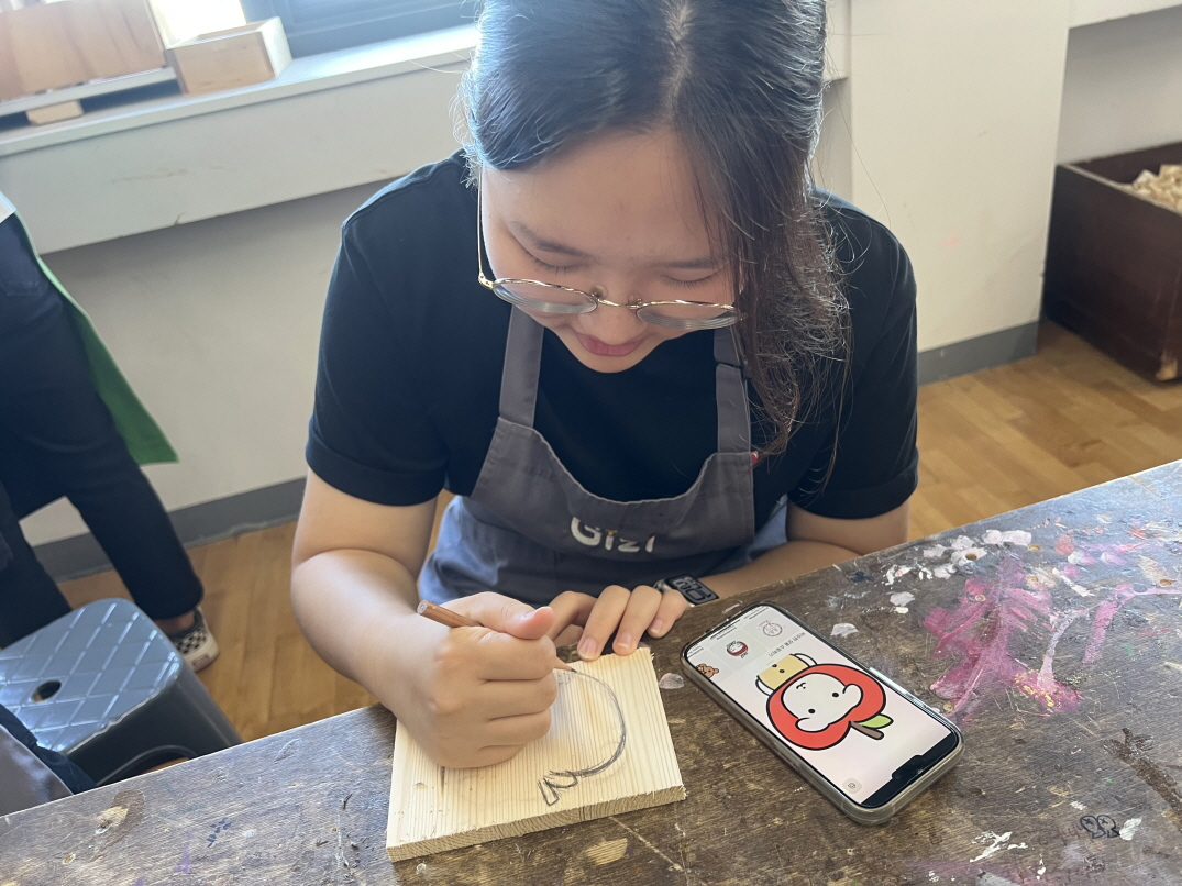 250725 중고등부 목공수업 (11).jpg