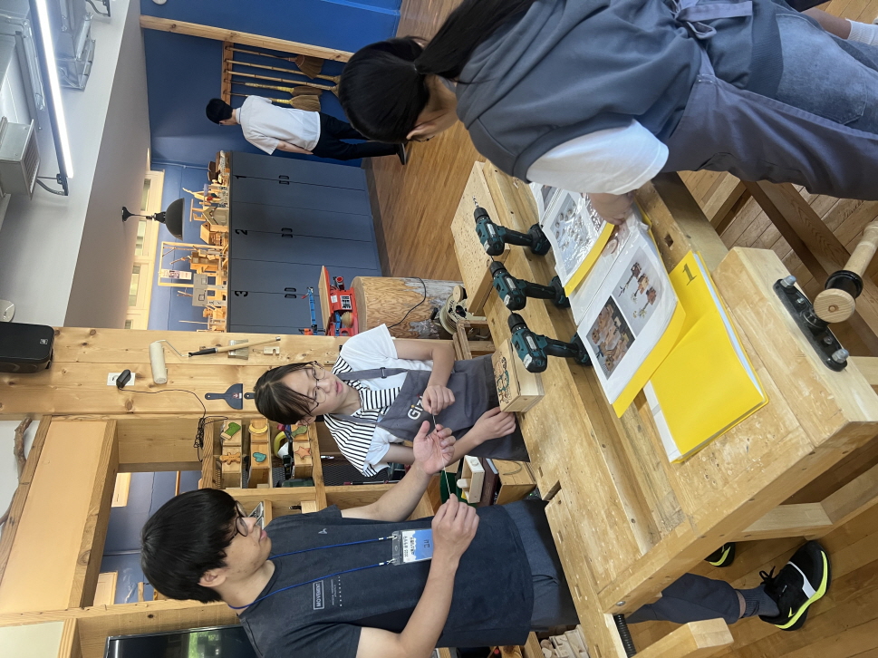 250725 중고등부 목공수업 (9).jpg
