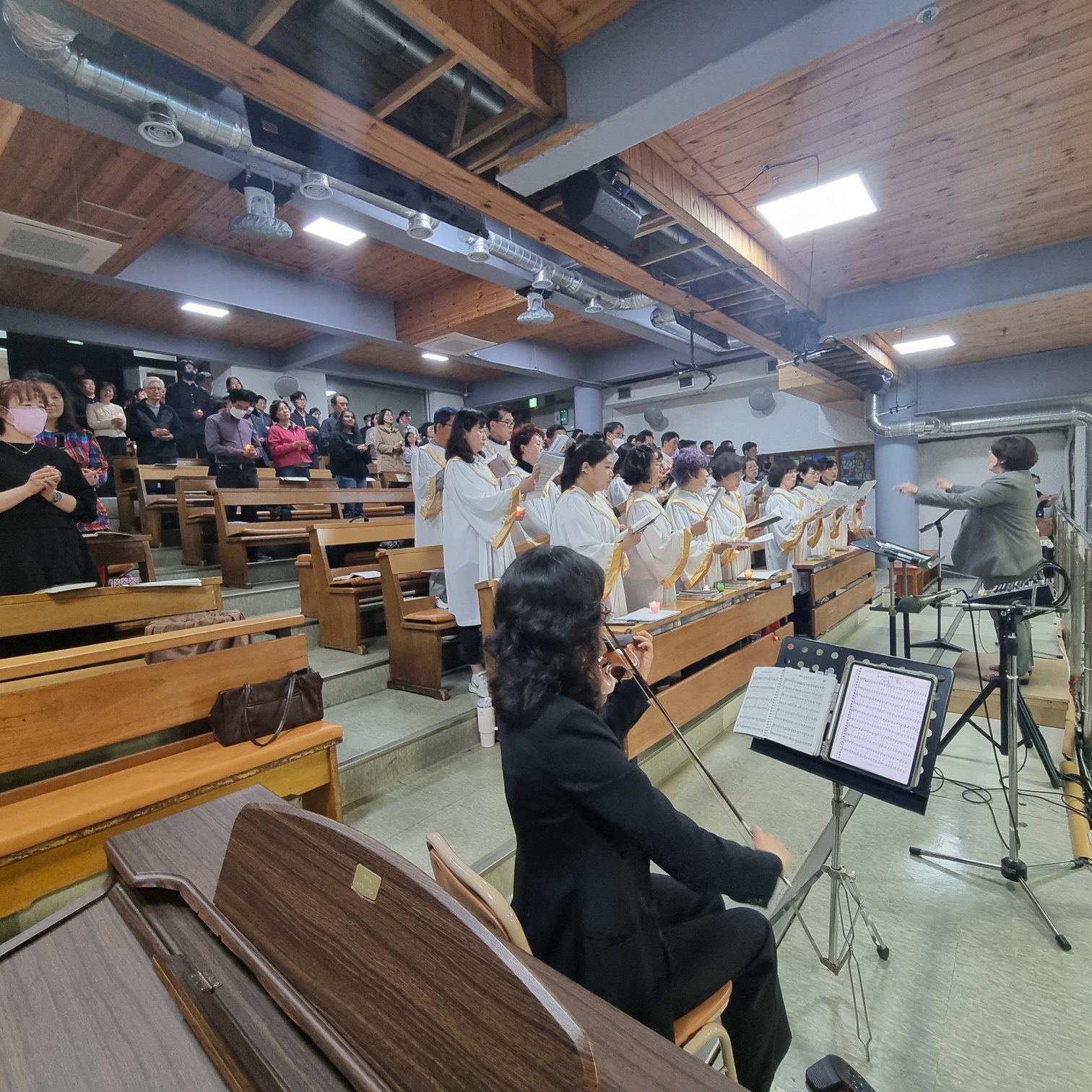 2504119 파스카성야_4성찬전례 (26).jpg