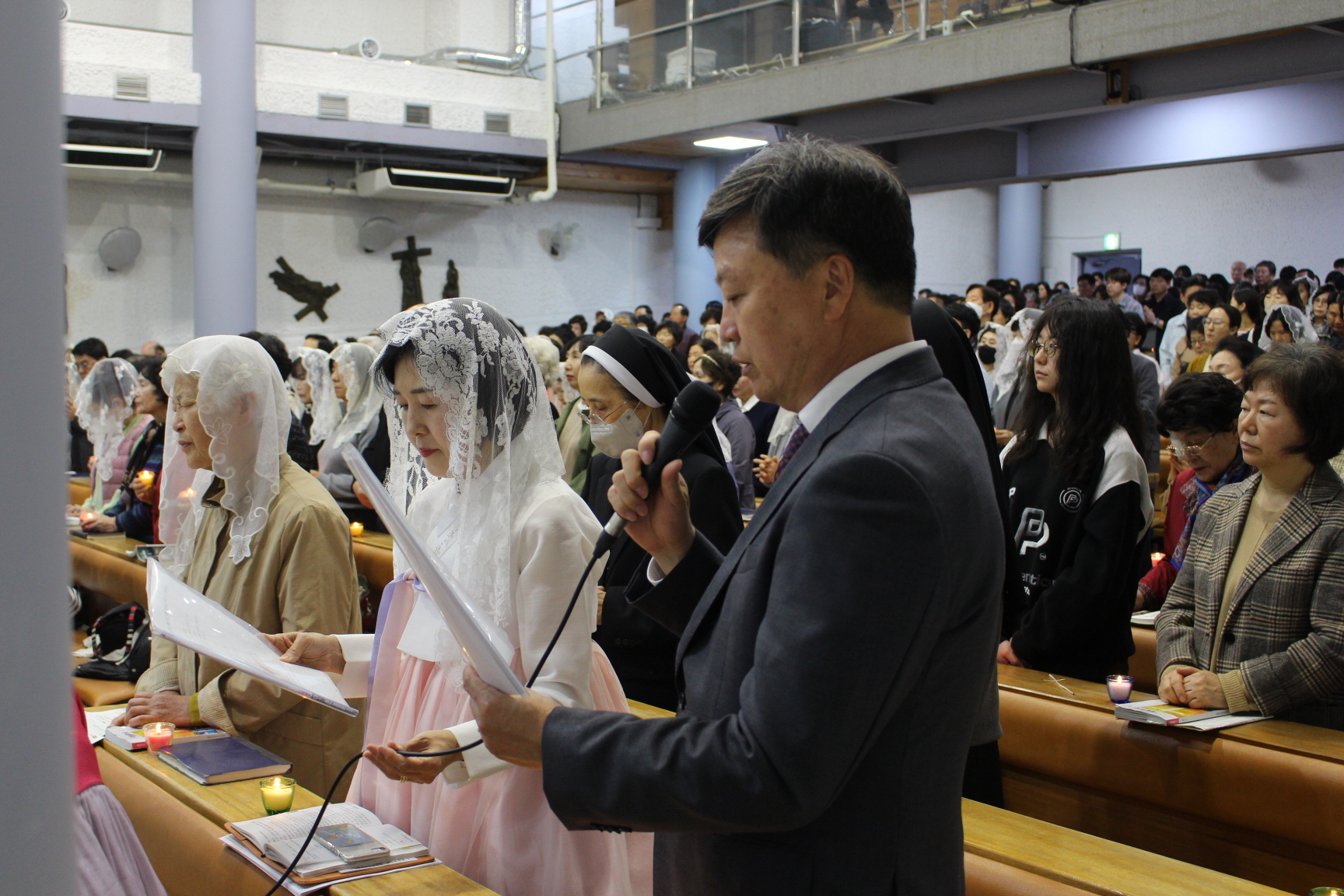 2504119 파스카성야_4성찬전례 (4).JPG