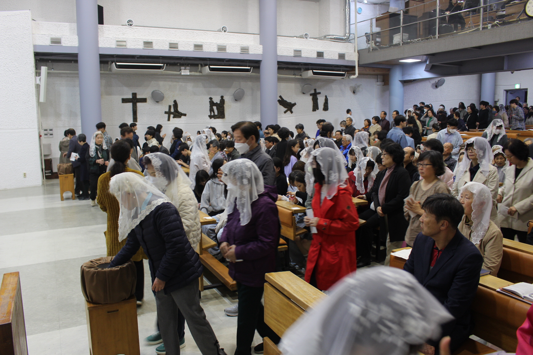 2504119 파스카성야_4성찬전례 (6).JPG