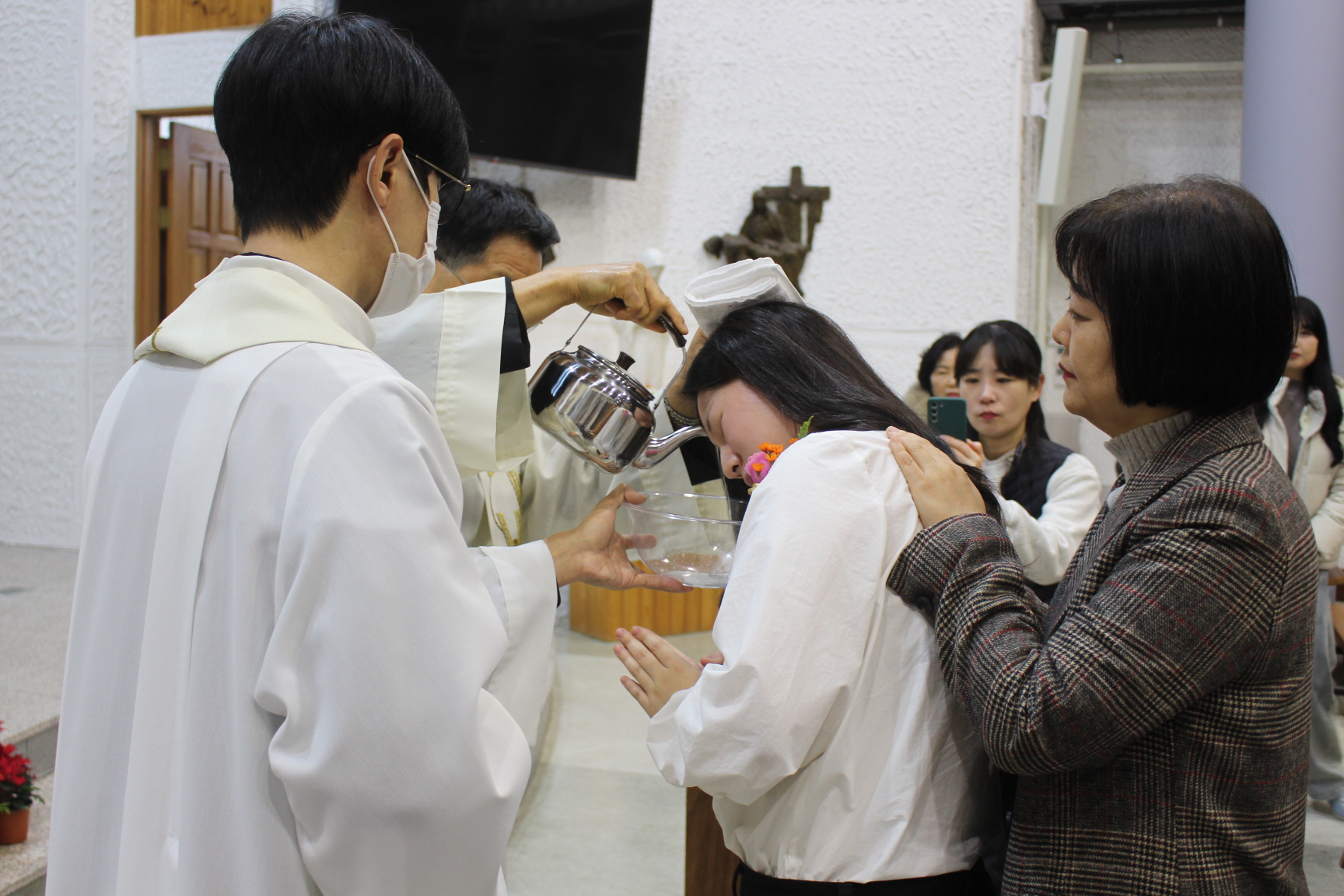 251225 세례식 (11).JPG