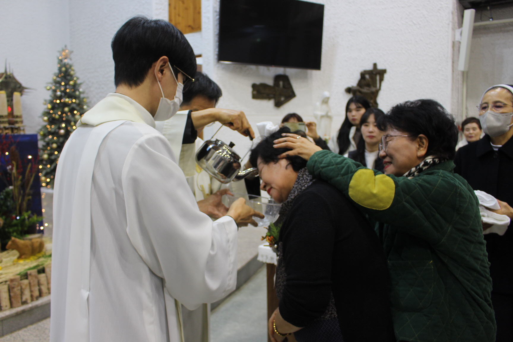 251225 세례식 (21).JPG