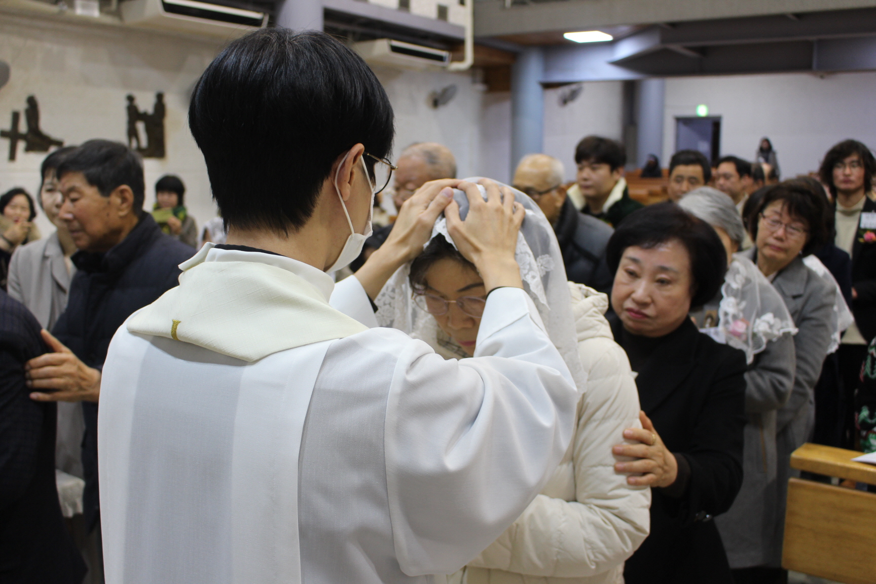 251225 세례식 (37).JPG