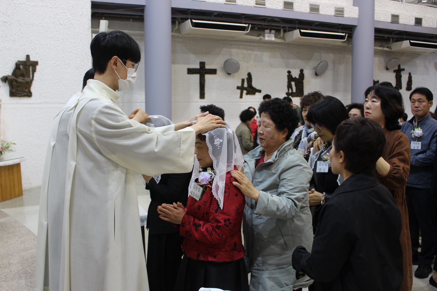 250420 세례식_안수 (9).JPG