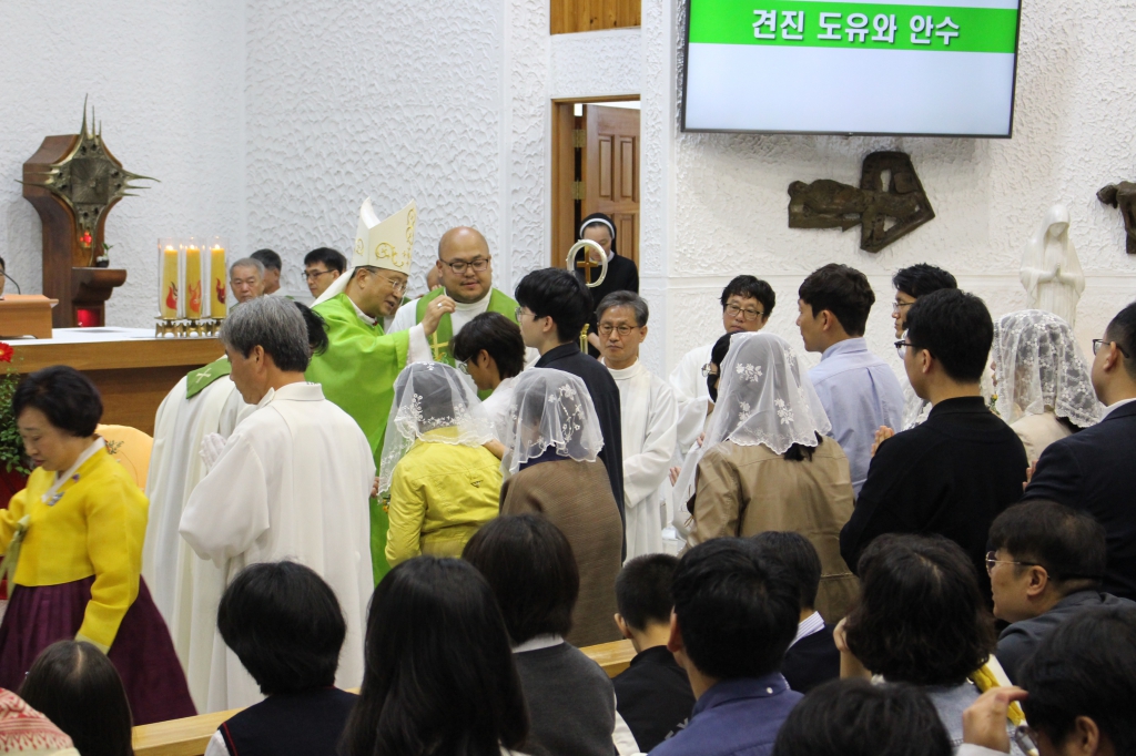 2410274 본당의날 견진성사 (8).JPG