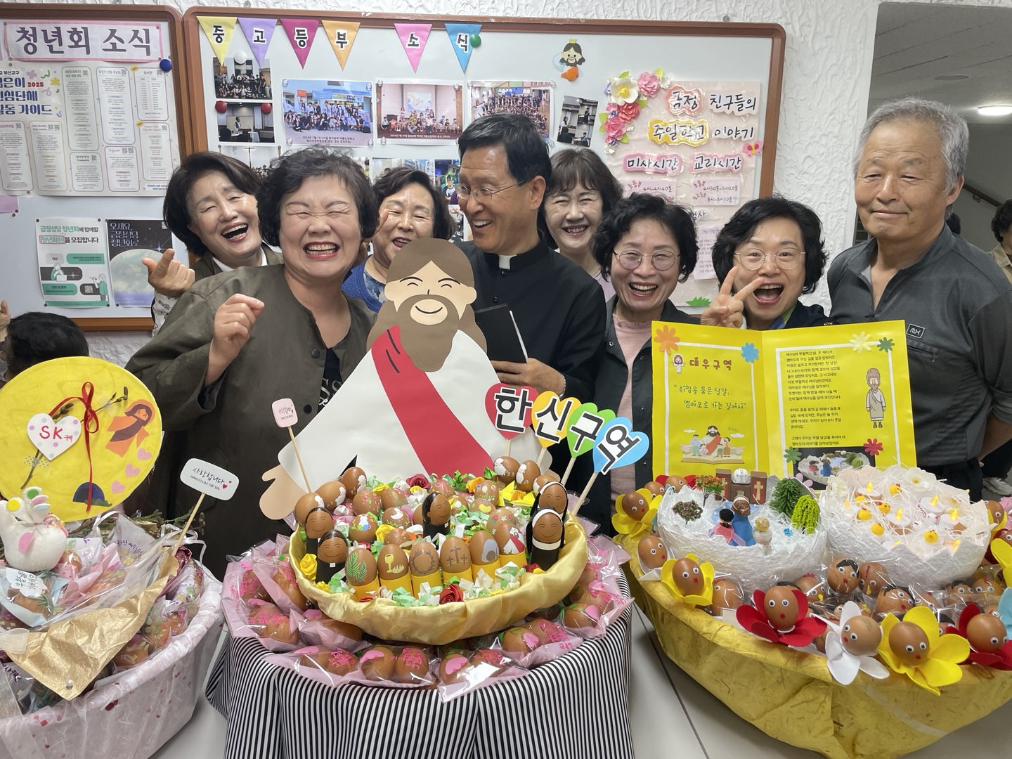 250419 부활계란전시 행사 (15).jpg