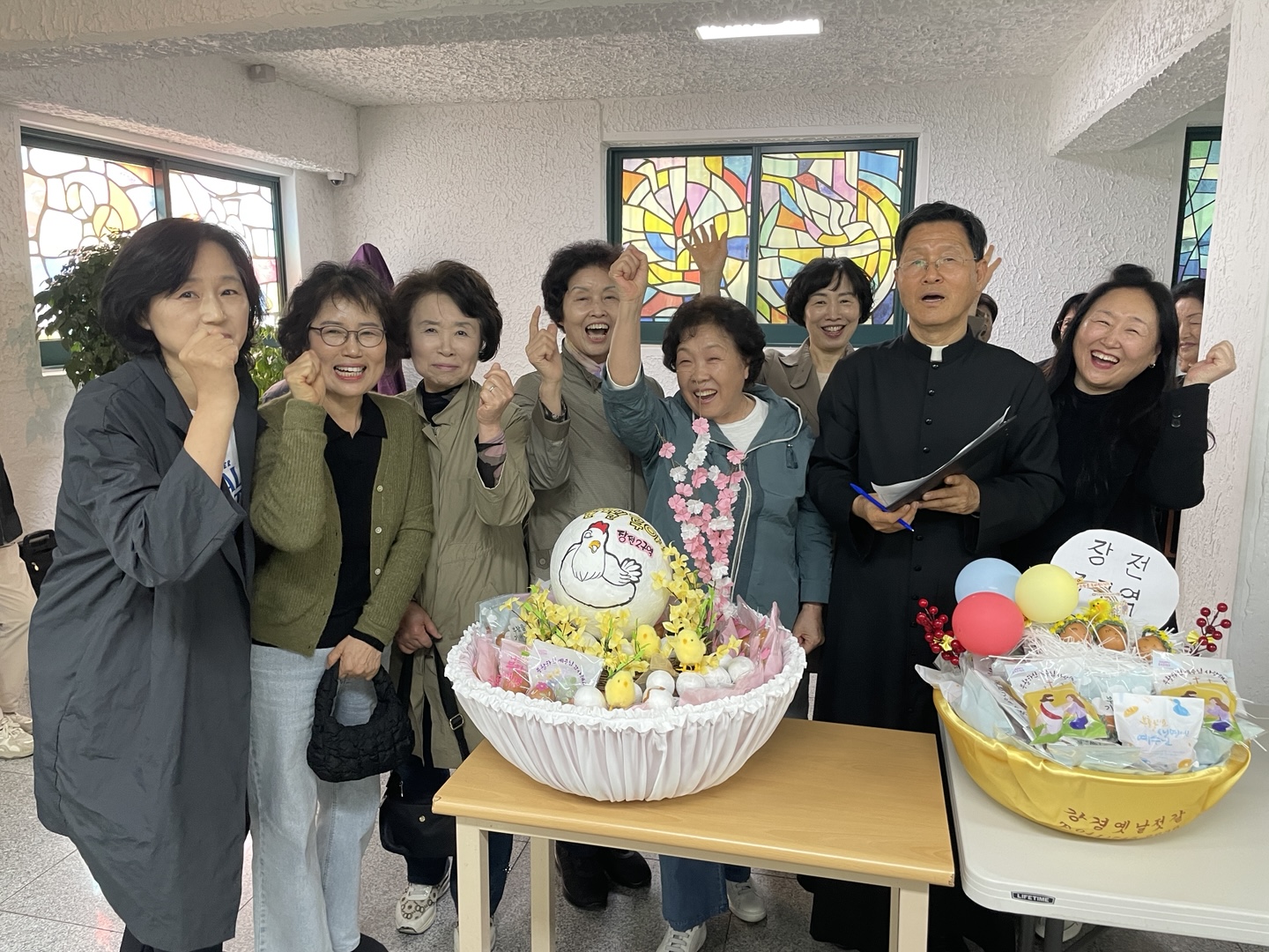 250419 부활계란전시 행사 (22).jpg