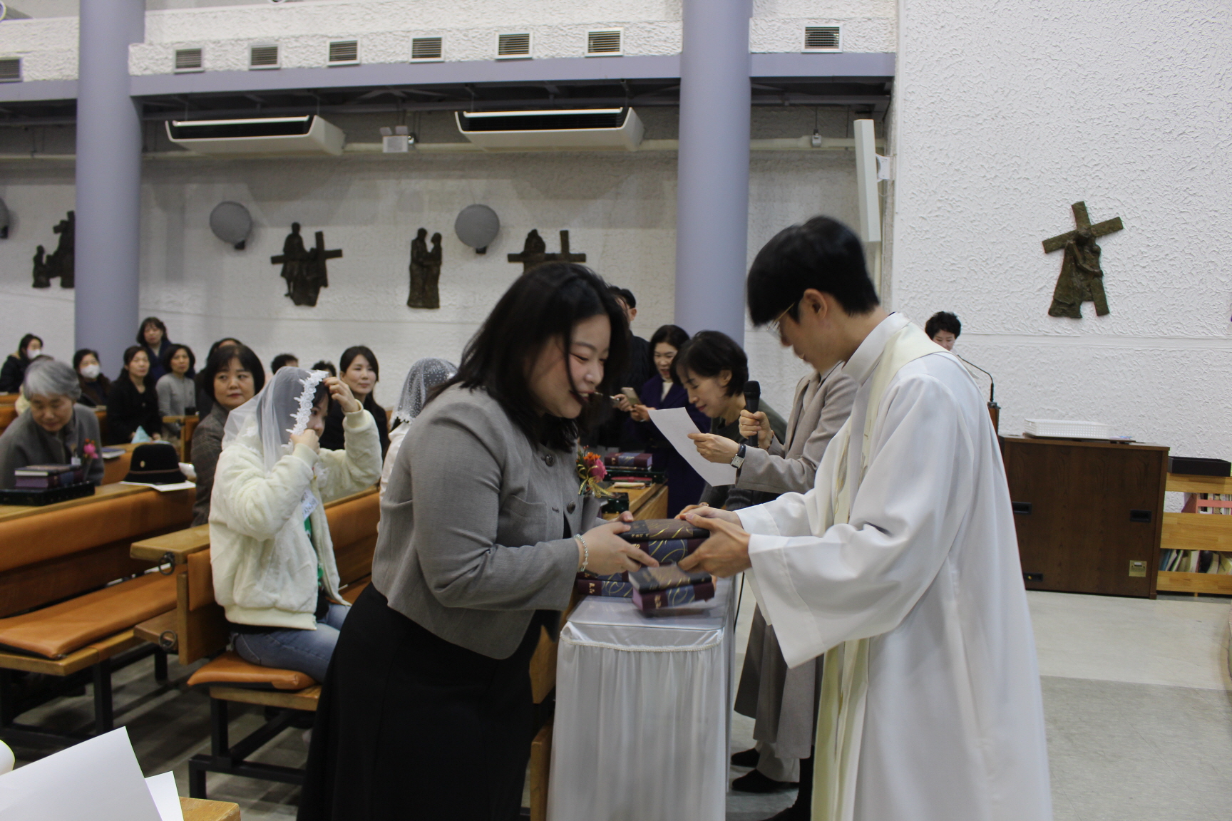 251225 세례식 (73).JPG