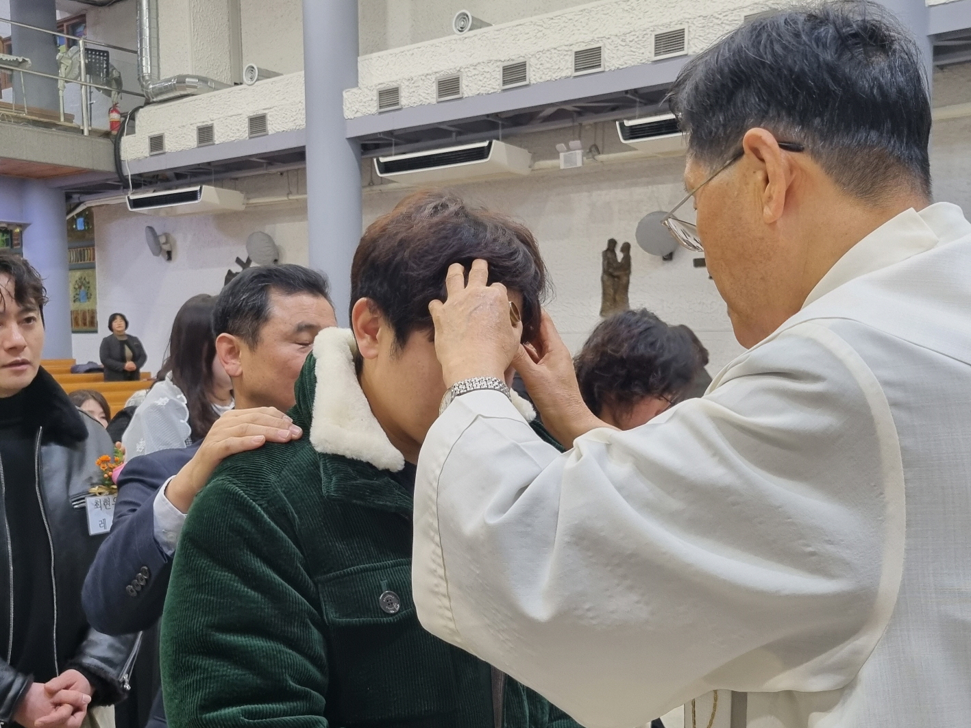 251225 세례식_스마트폰 (12).jpg