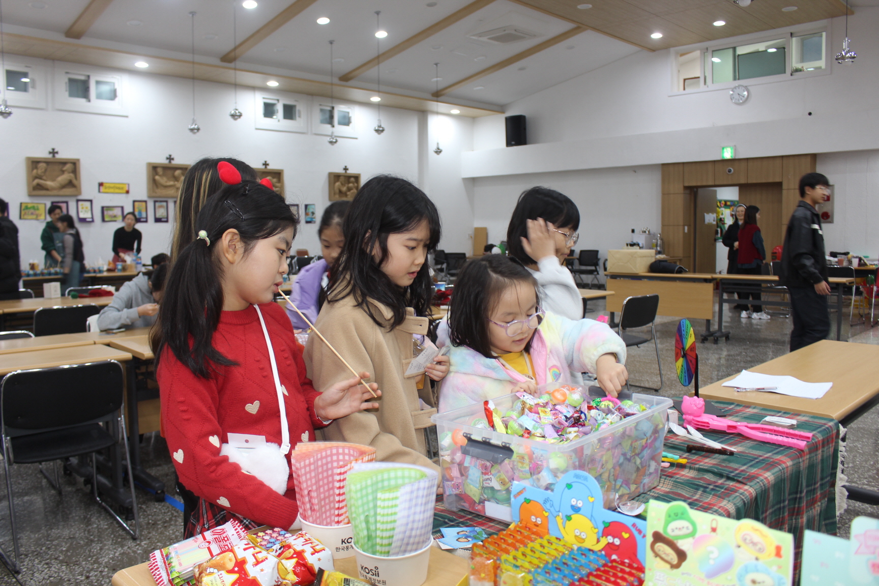 251220 성탄제_은총시장 (14).JPG