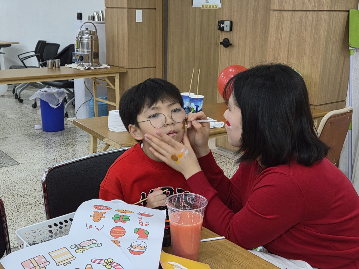 251220 성탄제_은총시장 (33).jpg