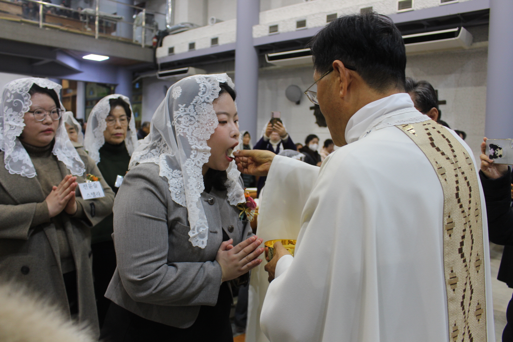 251225 성탄대축일 낮미사_첫영성체 (3).JPG