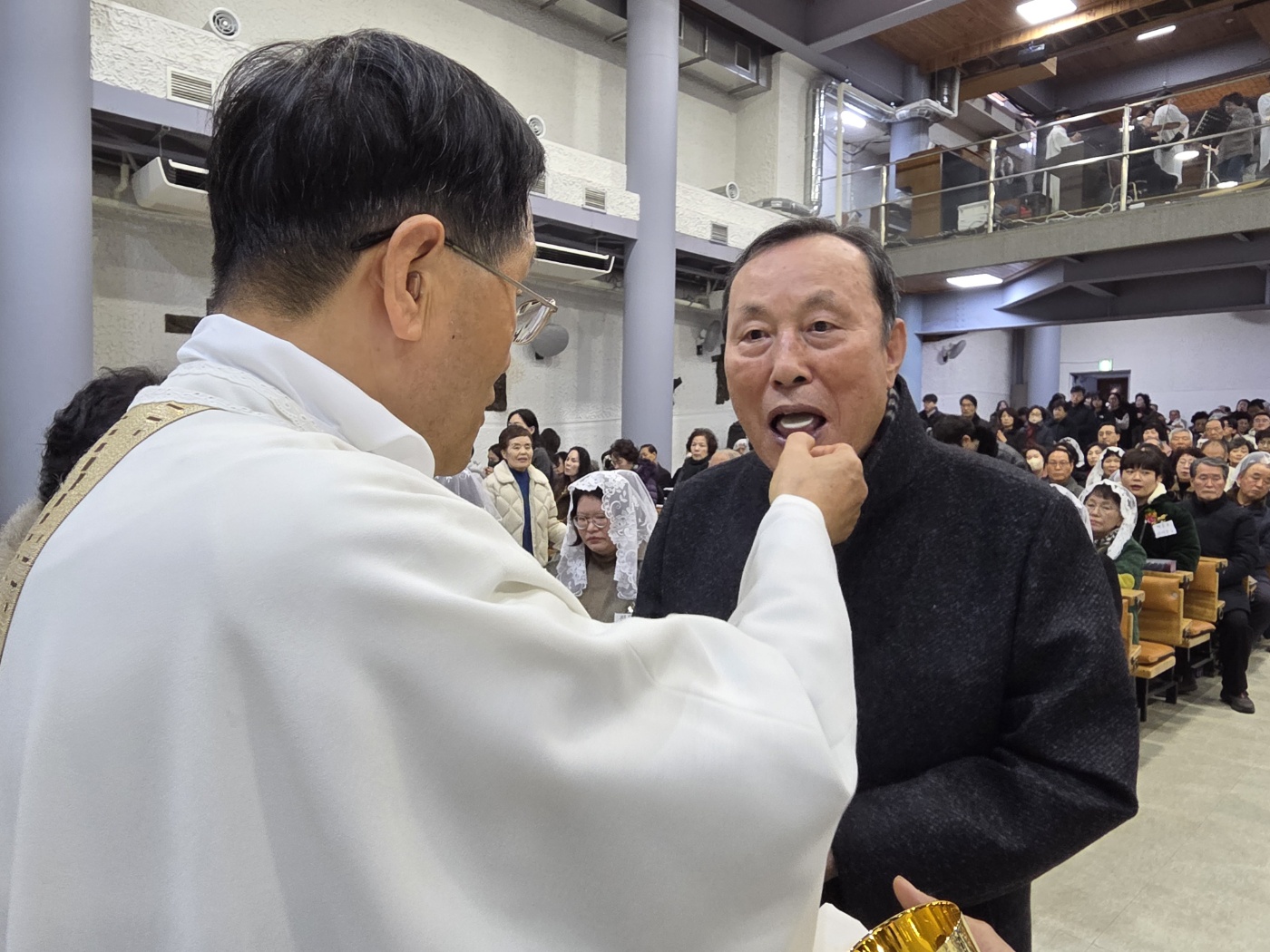 251225 성탄대축일 낮미사_첫영성체 (17).jpg