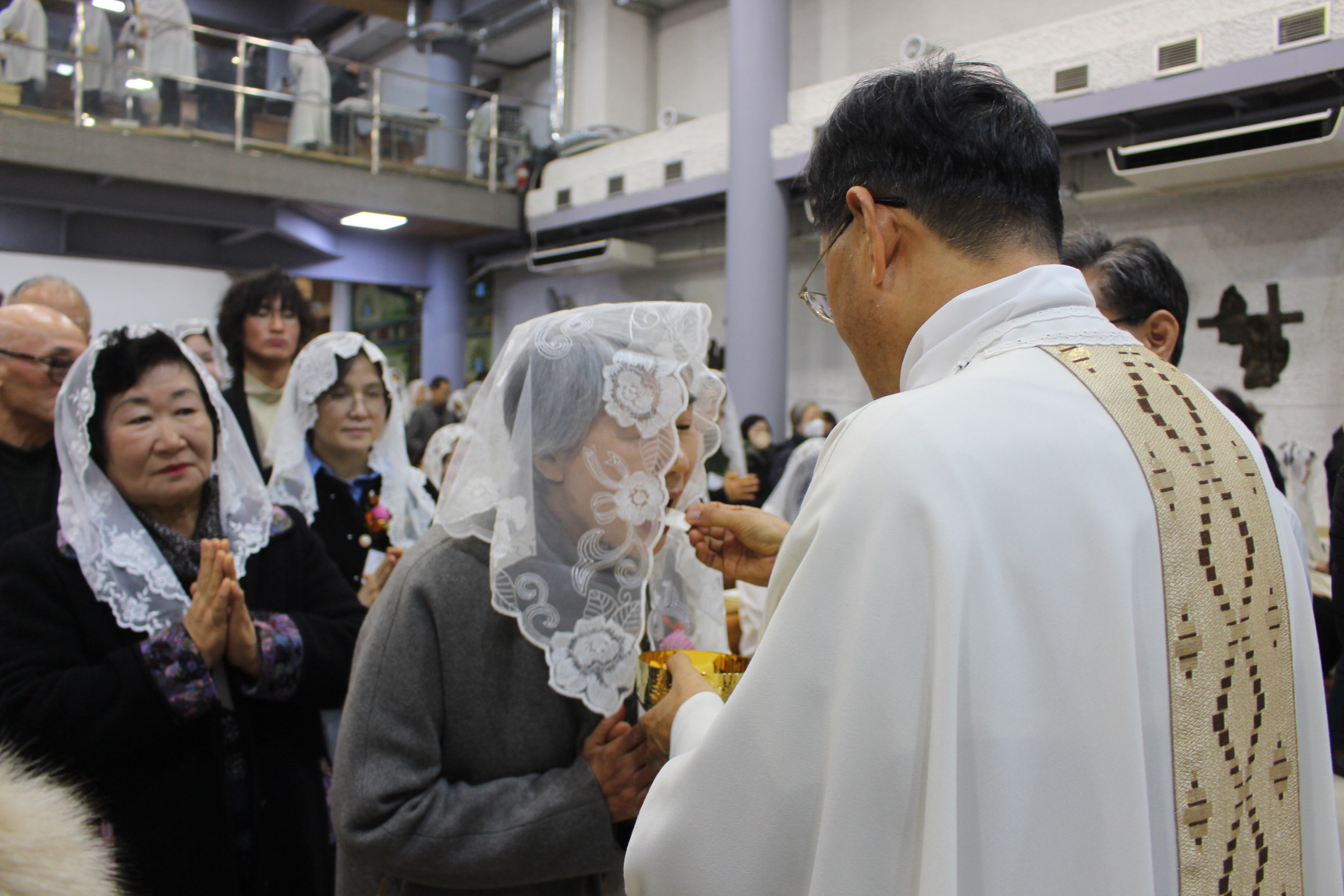 251225 성탄대축일 낮미사_첫영성체 (8).JPG