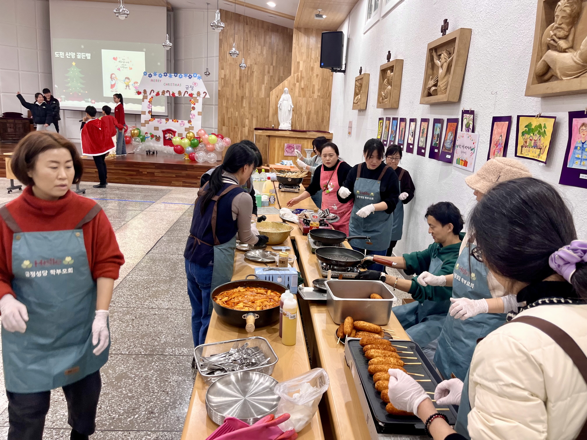 251220 성탄제_학부모회 간식준비 (6).jpg