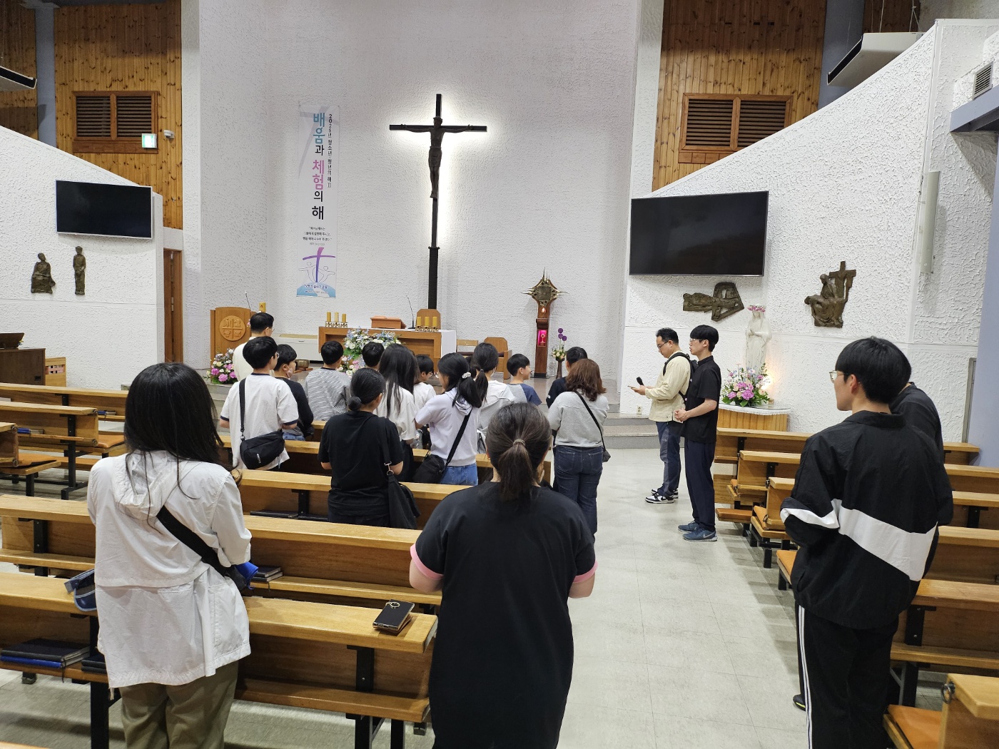 250531 주일학교도보순례 (33).jpg