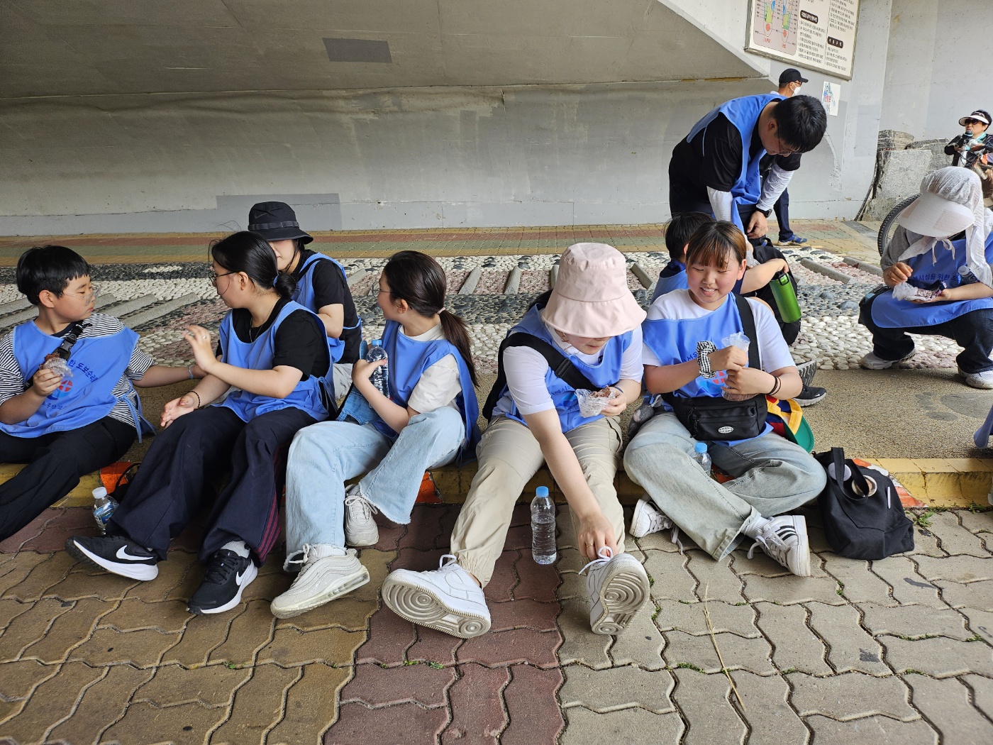 250531 주일학교도보순례 (38).jpg