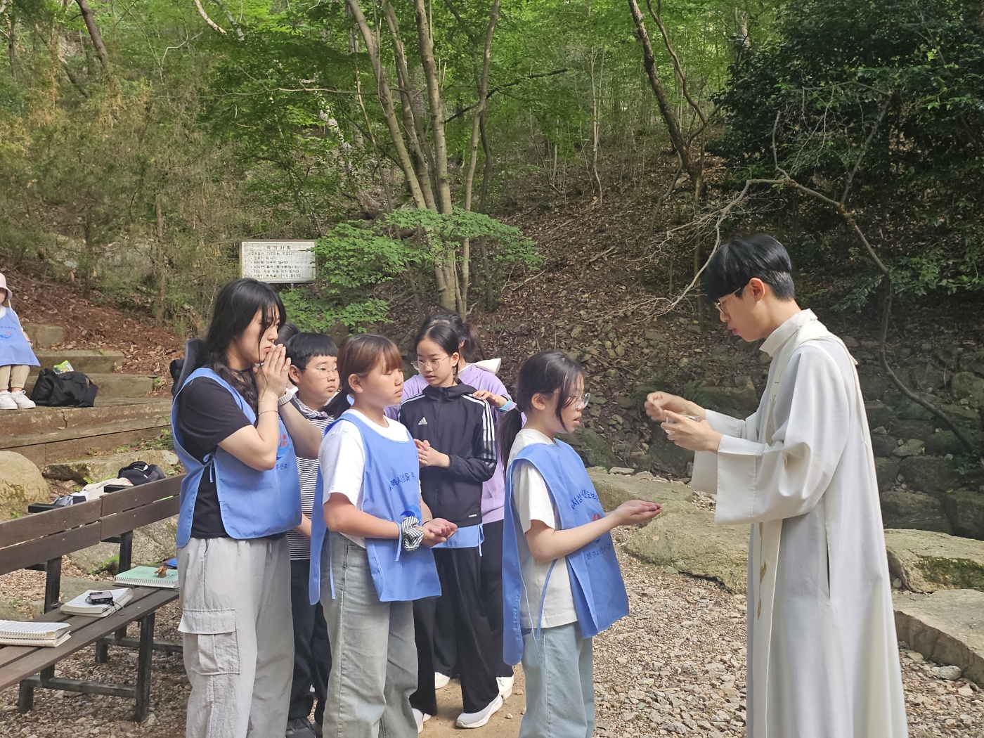 250531 주일학교도보순례 (59).jpg