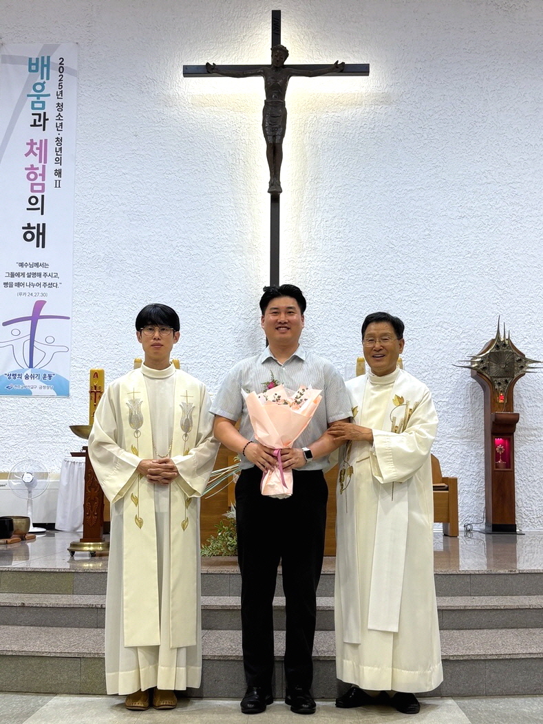 250815 세례식 사진_스마트폰 (2).jpg