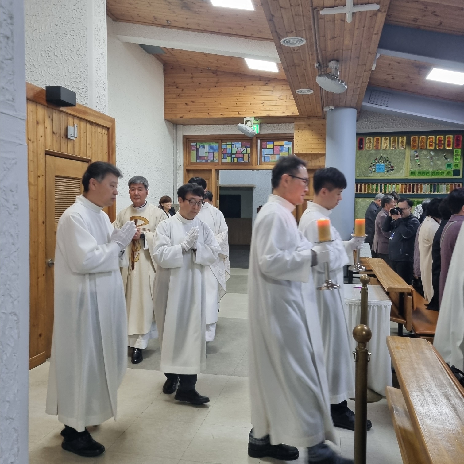 250417 주님만찬미사_폰 (4).jpg