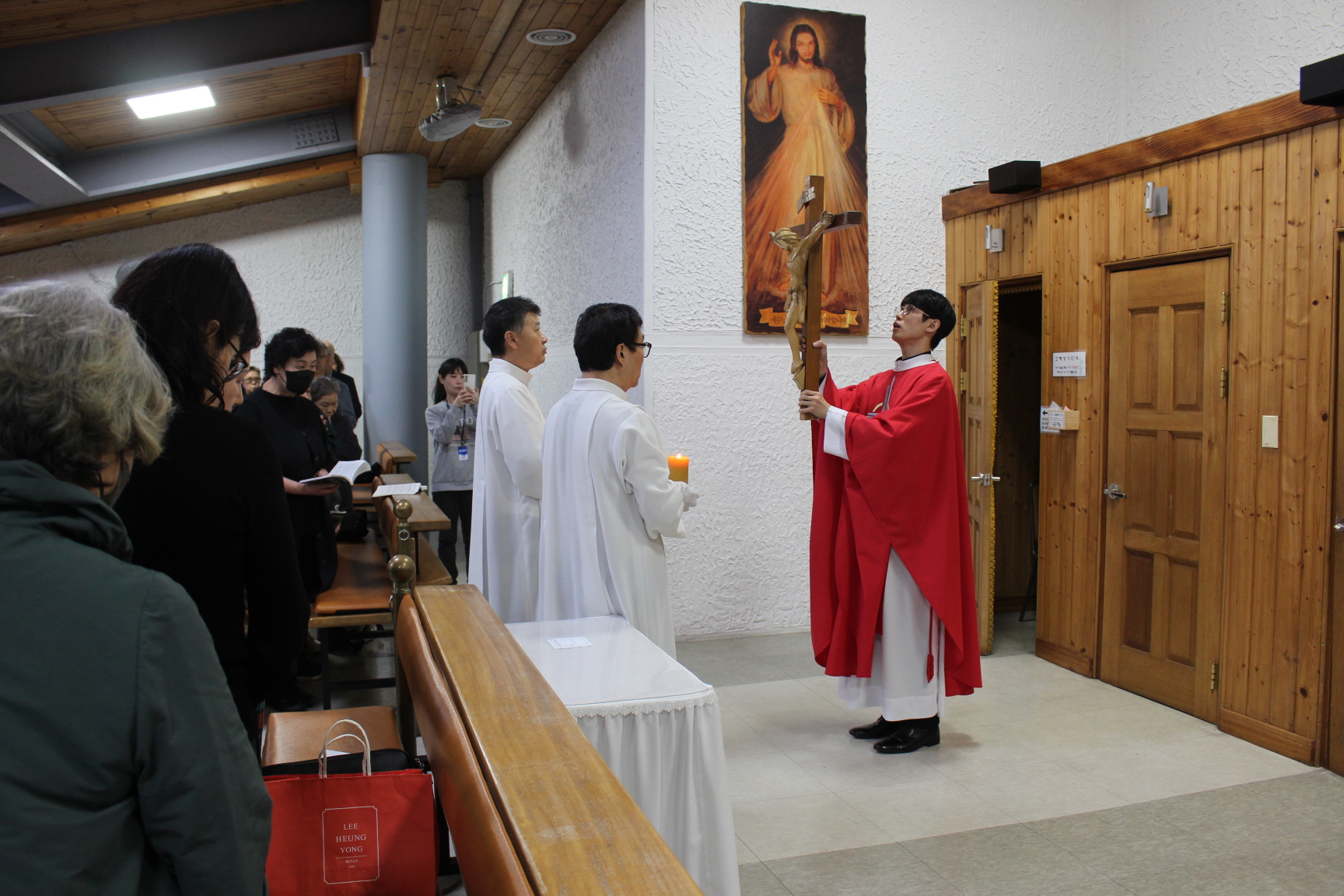 250418 성금요일_3십자가경배 (3).JPG