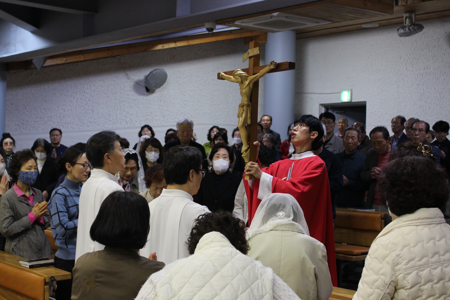 250418 성금요일_3십자가경배 (5).JPG