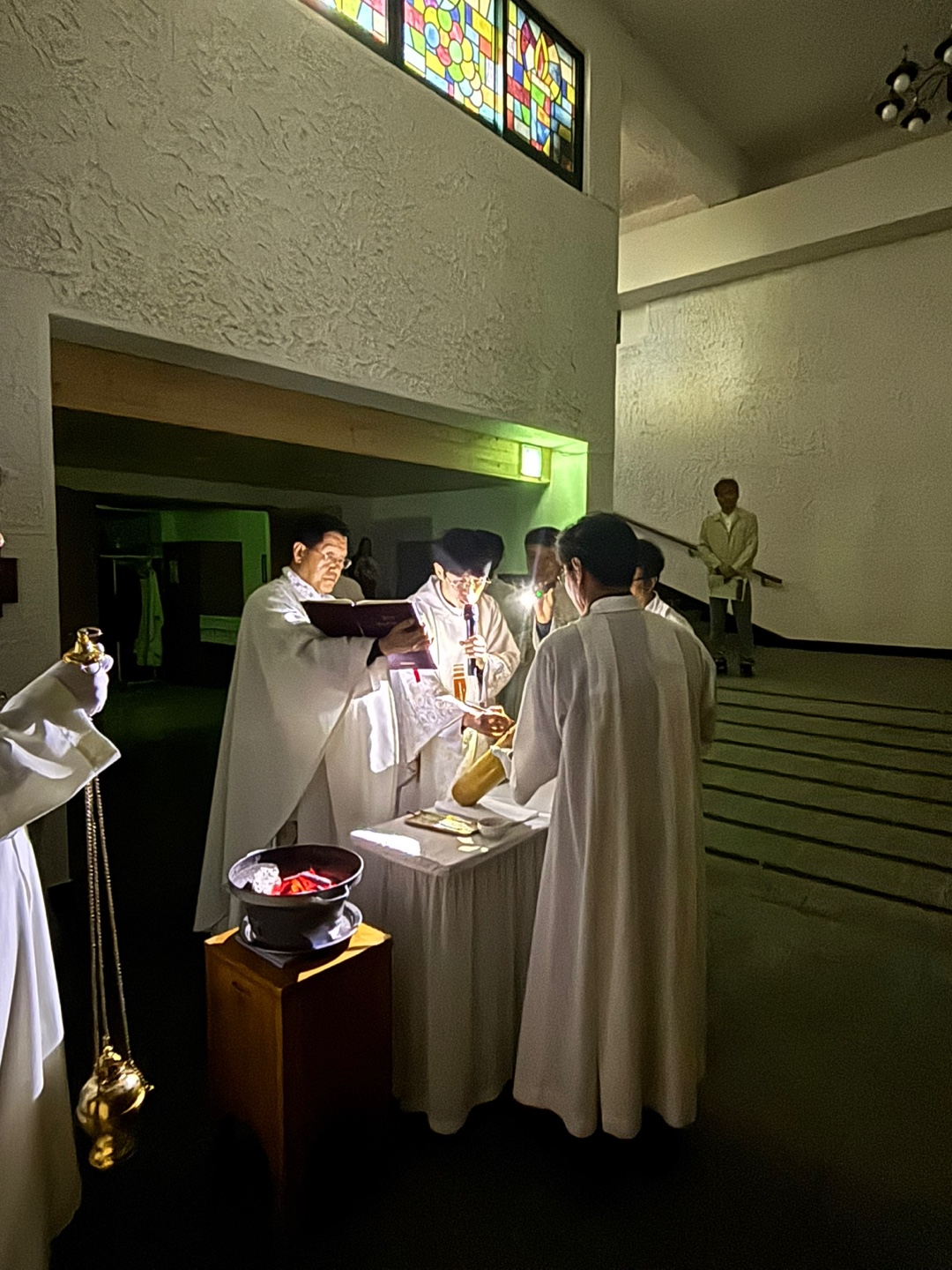 2504119 파스카성야_1빛의예식 (4)1.jpg