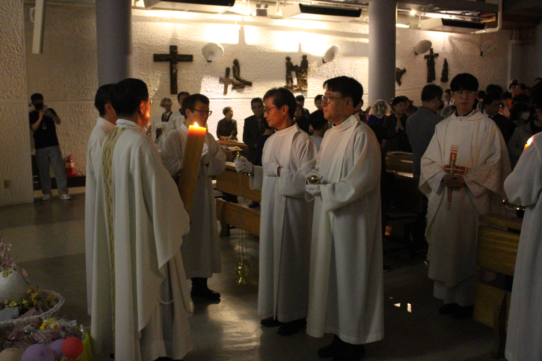 2504119 파스카성야_1빛의예식 (16).JPG