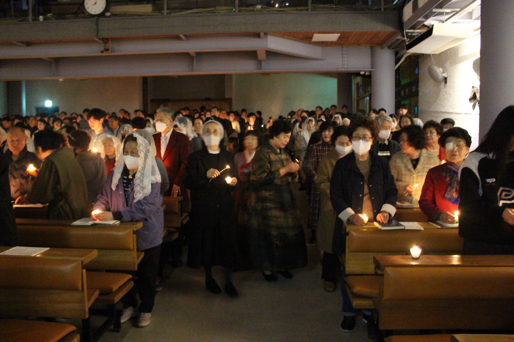 2504119 파스카성야_1빛의예식 (18).JPG