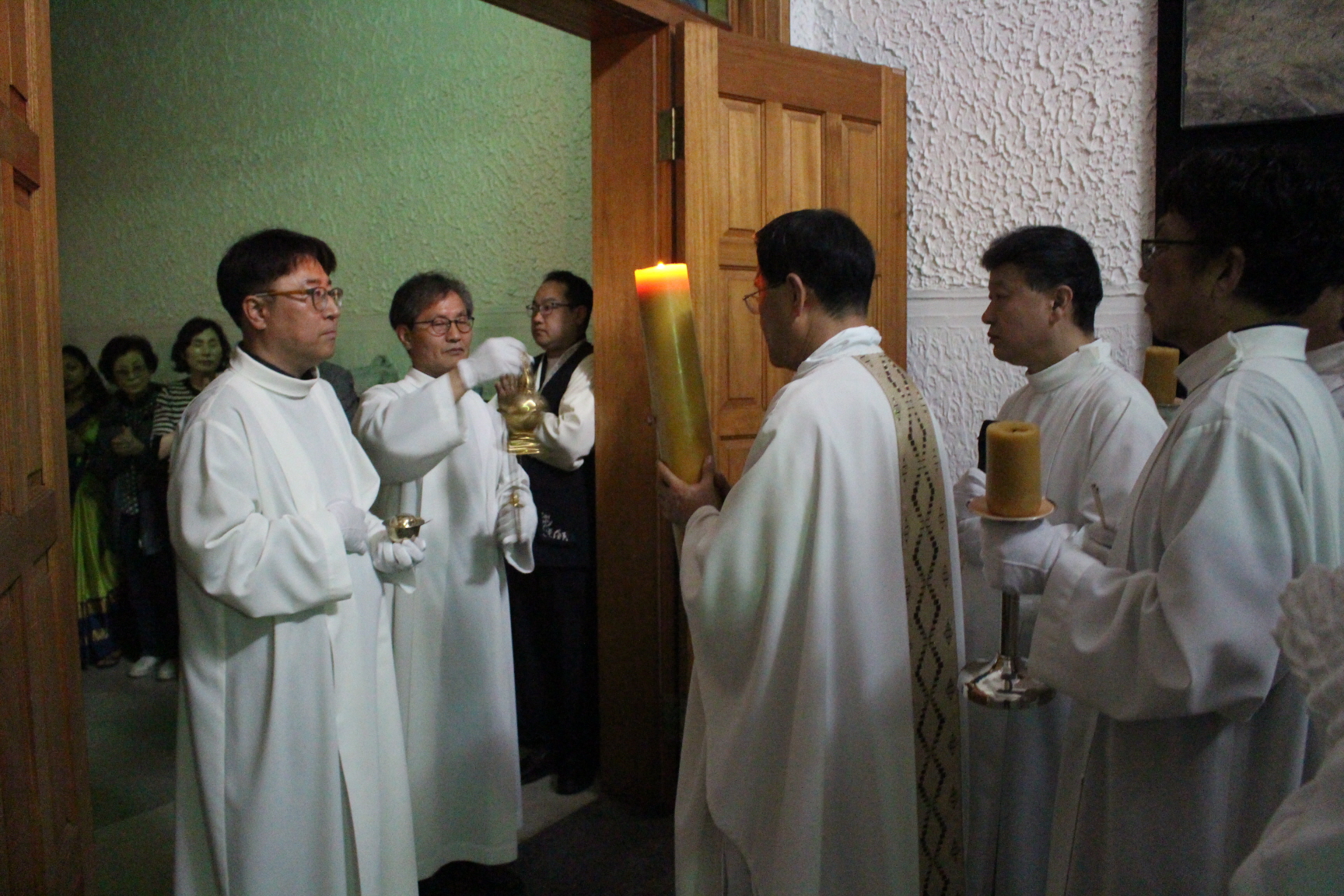 2504119 파스카성야_1빛의예식 (10).JPG