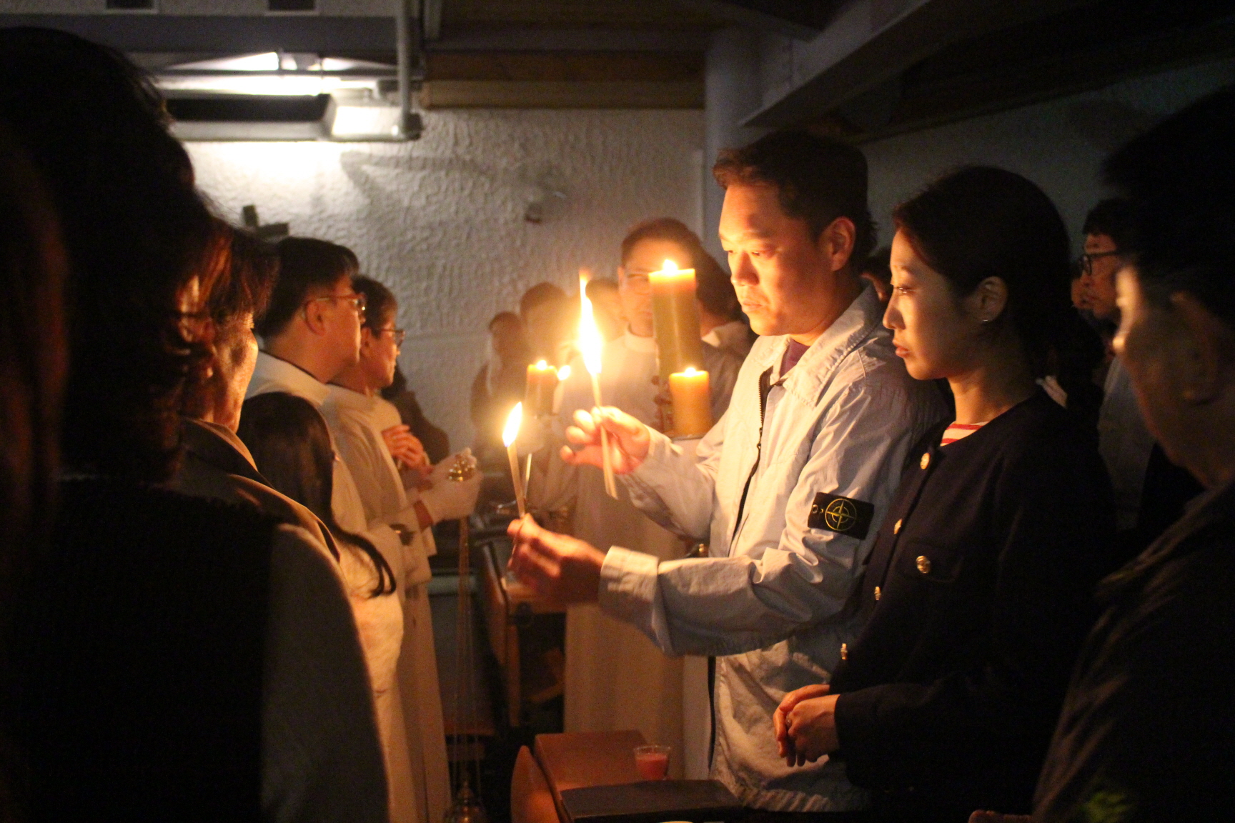 2504119 파스카성야_1빛의예식 (13).JPG