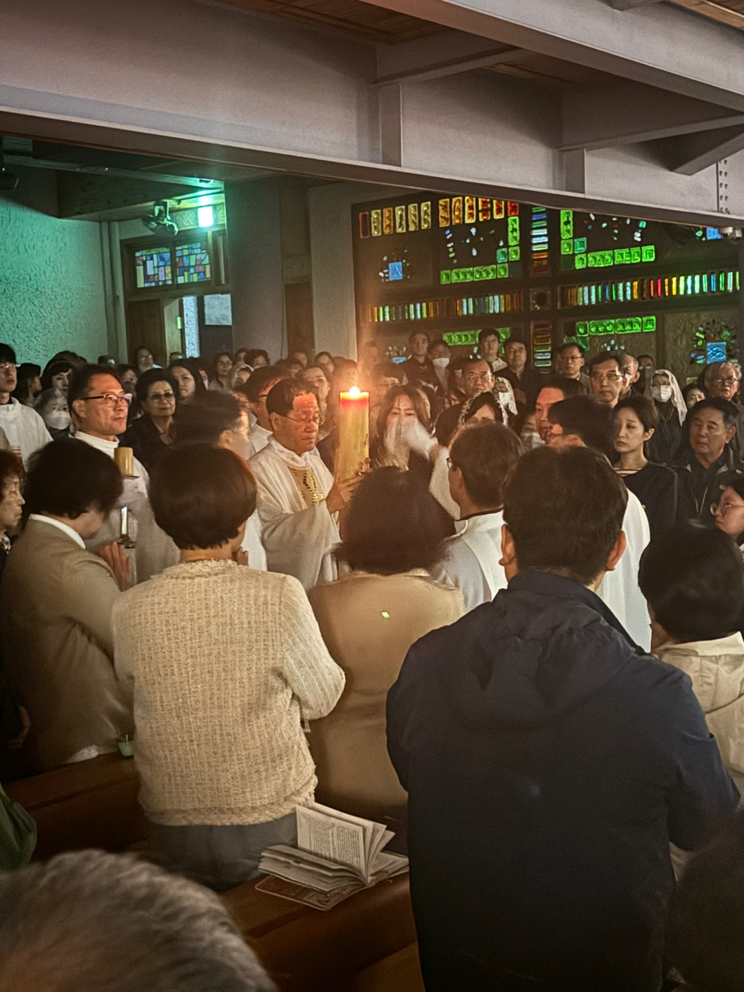 2504119 파스카성야_1빛의예식 (32).jpg