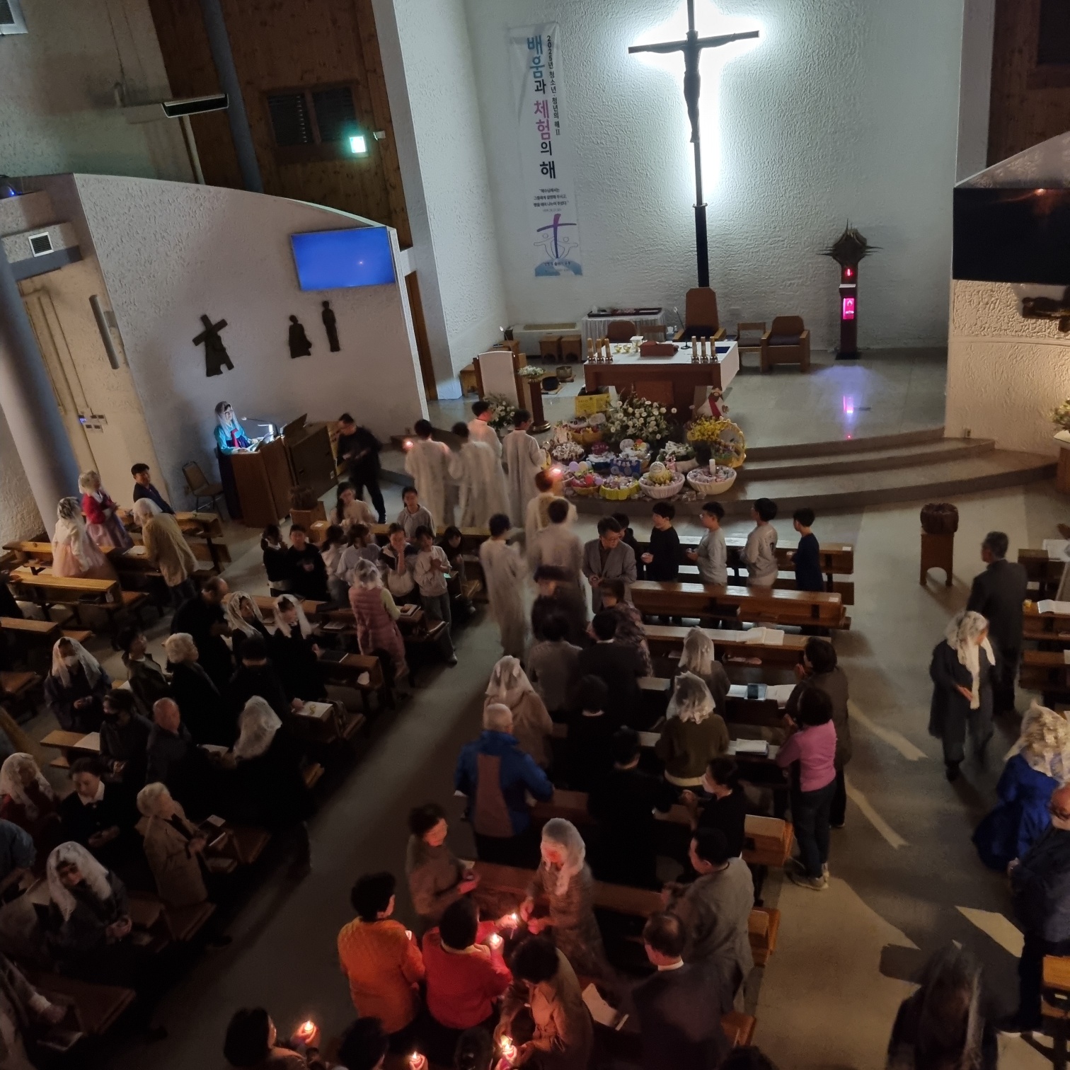 2504119 파스카성야_1빛의예식(2층) (2).jpg