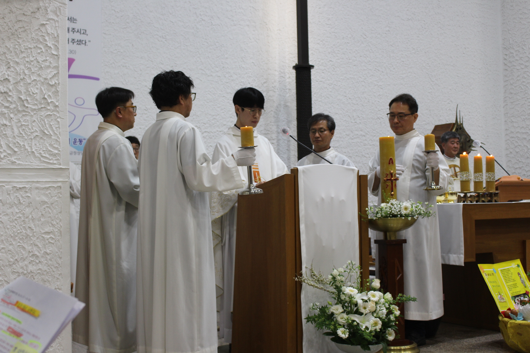 2504119 파스카성야_2말씀전례 (5).JPG